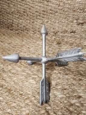 Cast Iron Arrow Jacks Sculpture Decor Silver Tone Tabletop Decor Centerpiece